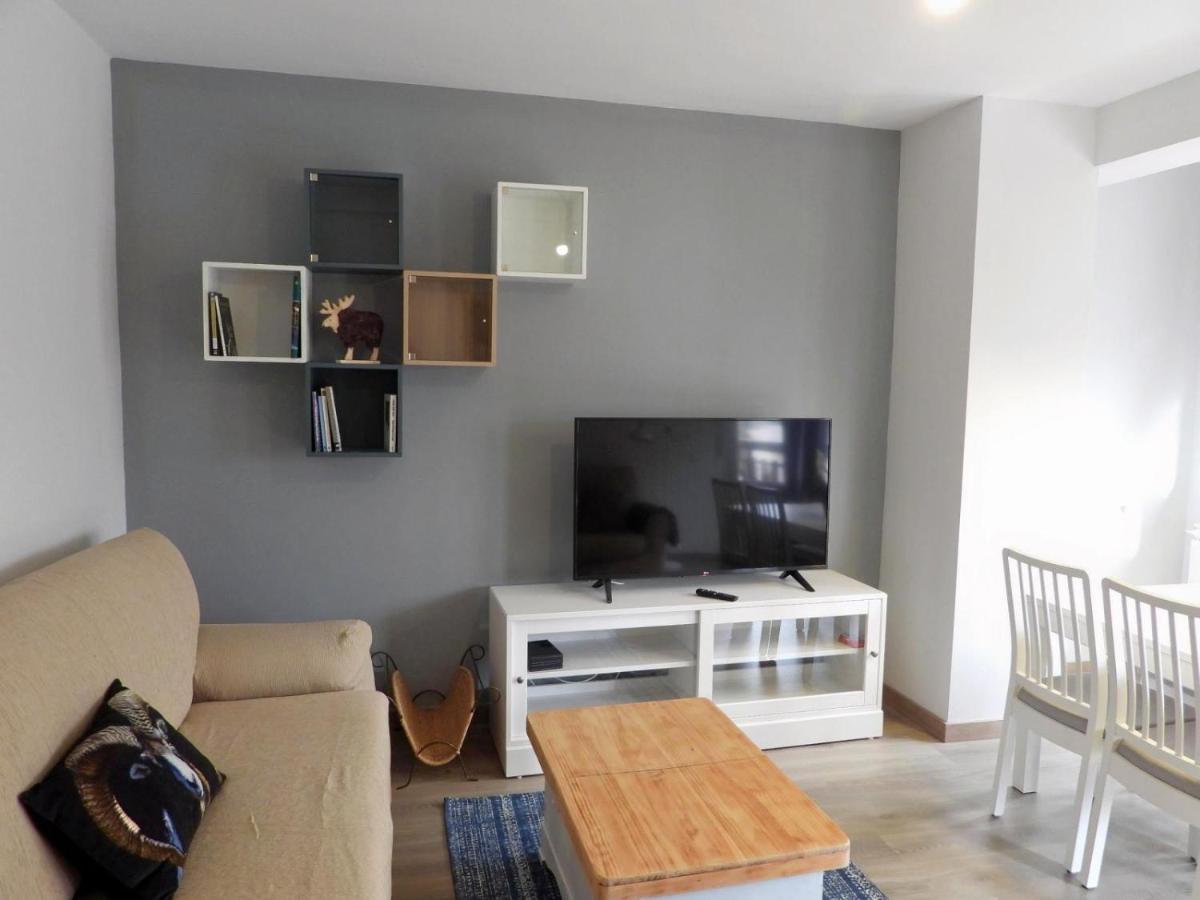 Bassiero Apartament Esterri d'Àneu Buitenkant foto