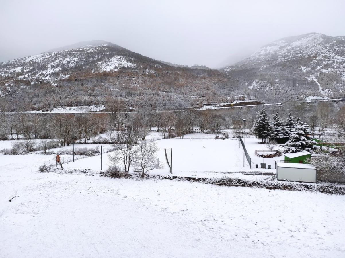 Bassiero Apartament Esterri d'Àneu Buitenkant foto